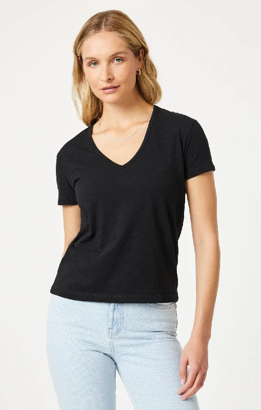 V-NECK T-SHIRT IN BLACK