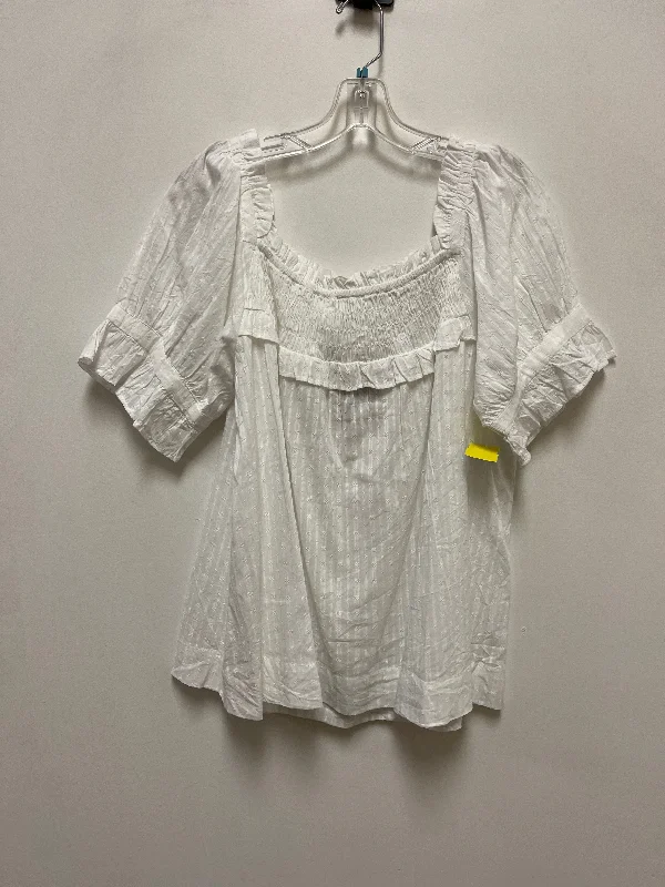 Top Short Sleeve By Ivy Jane In White, Size: L