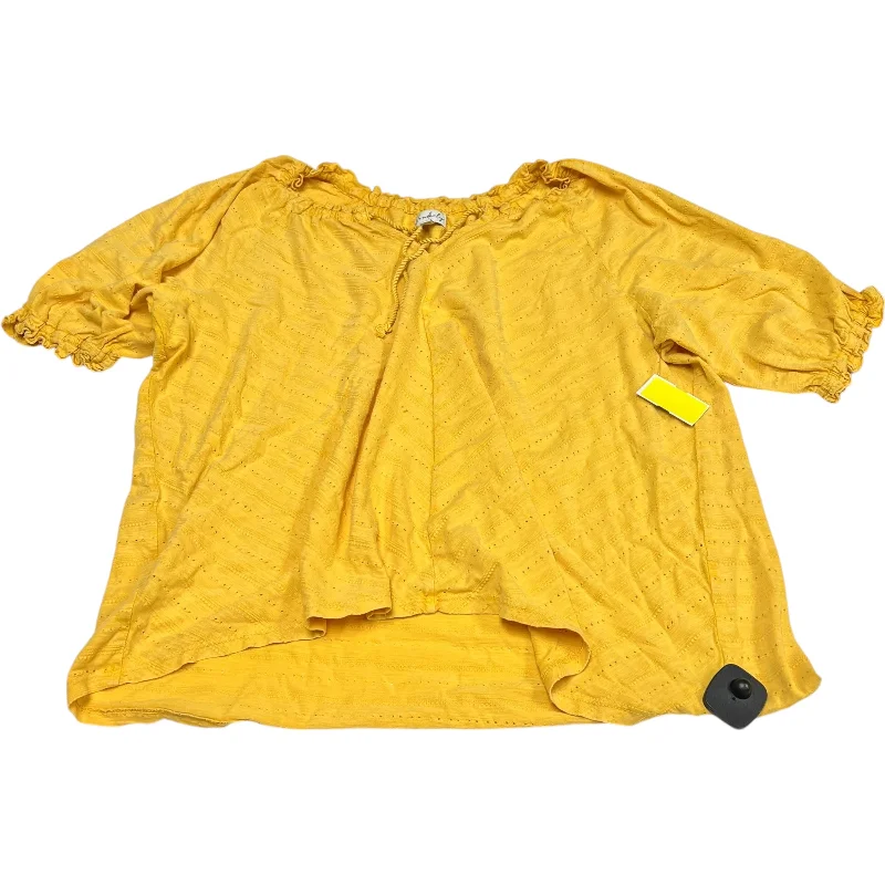 Top Short Sleeve By Wonderly In Yellow, Size: Xl