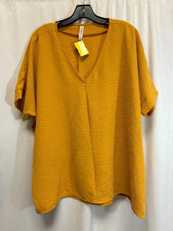 Top Short Sleeve By Zenana Outfitters In Yellow, Size: L